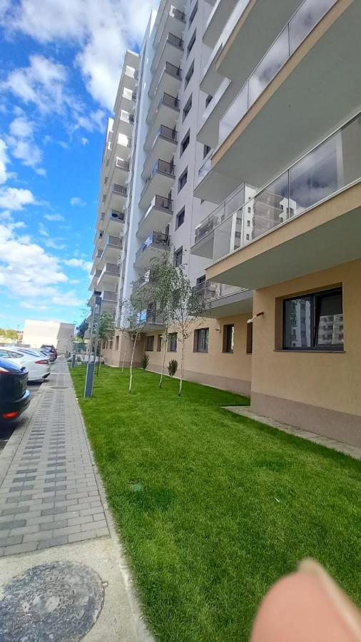 Lovely Sunrise Bucharest Exterior photo